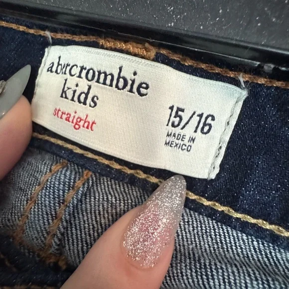 EUC Boys Abercrombie Kids Dark Blue Straight Jeans Size 15/16 - Picture 2 of 5